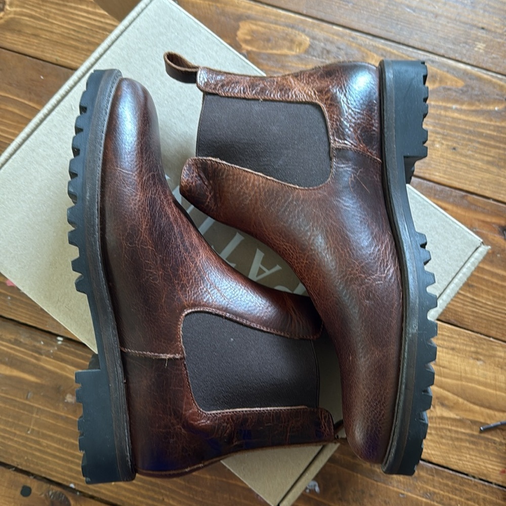 Portland Leather Company / Patina Leather AP Chelsea Boot - Picture 4 of 6